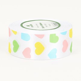 Wstążka biała satynowa z nadrukiem serduszka 25 mm