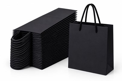 Zestaw 10 czarnych toreb papierowych kraft o wymiarach 140 × 51 × 153 mm, wykonanych z papieru 200 g/m², z wymiennymi uchwytami i możliwością personal